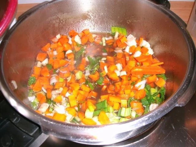 Rezept: Rindfleischsalat aus der Beinscheibe Bild Nr. 7 Rindfleischsalat aus der Beinscheibe - Rezept - Bild Nr. 7