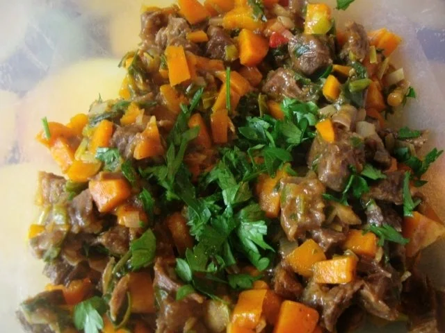 Rezept: Rindfleischsalat aus der Beinscheibe Bild Nr. 13 Rindfleischsalat aus der Beinscheibe - Rezept - Bild Nr. 13