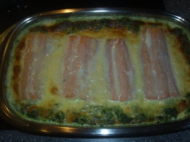 Lachsfilet auf Blattspinat - Rezept