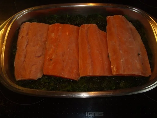 Lachsfilet auf Blattspinat - Rezept - Bild Nr. 3