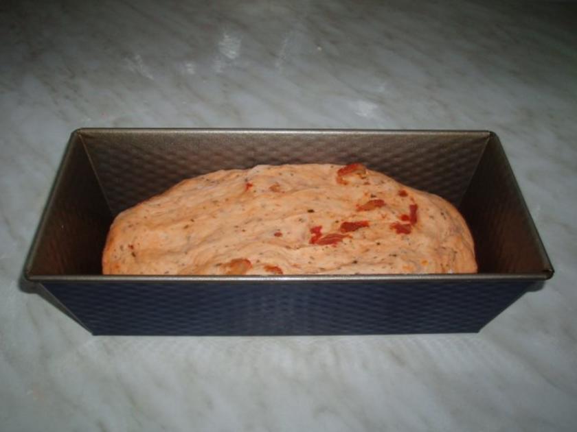 Tomaten Basilikum Brot - einfach - von Claudia84