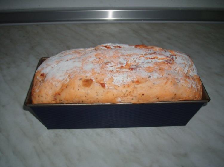 Tomaten Basilikum Brot - einfach - von Claudia84