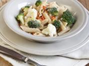 Schnelle Gemüse-Nudeln mit Parmesan - Rezept