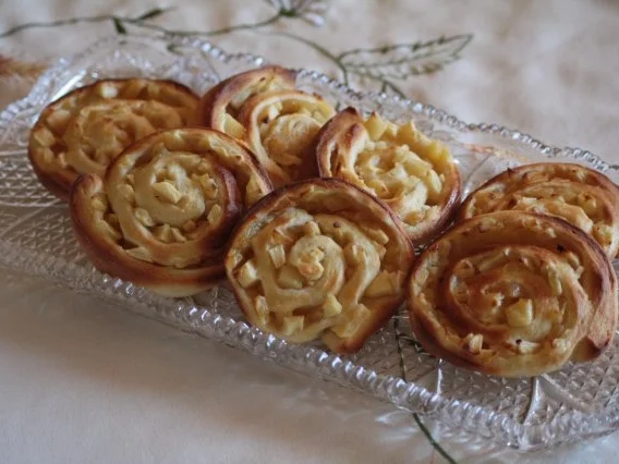 Rezept: Apfel-Zimt-Schnecken Bild Nr. 2 Apfel-Zimt-Schnecken - Rezept - Bild Nr. 2