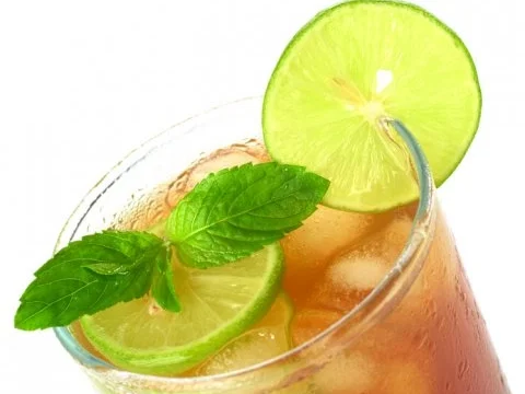 Rezept: Selbstgemachter Eistee Selbstgemachter Eistee - Rezept