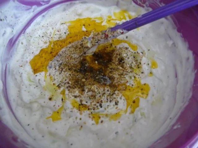 Schmalhans - Küchenmeister : Pellkartoffeln mit Gurkenquark - Rezept - Bild Nr. 12