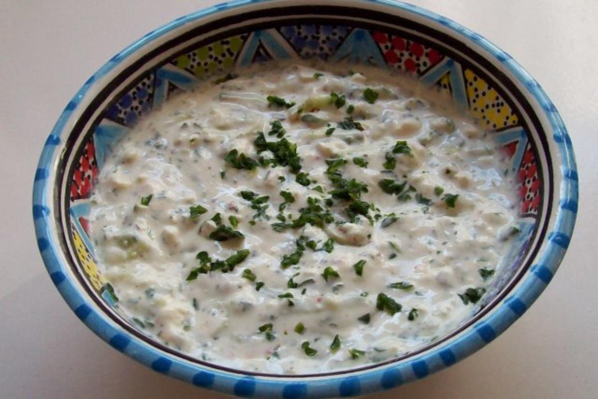 Würziger Feta-Gurken-Dip - Rezept