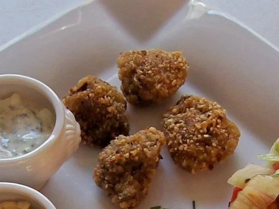 Vorspeise: Knusprig gebratene Champignons in Erdnusspanade - Rezept - Bild Nr. 7