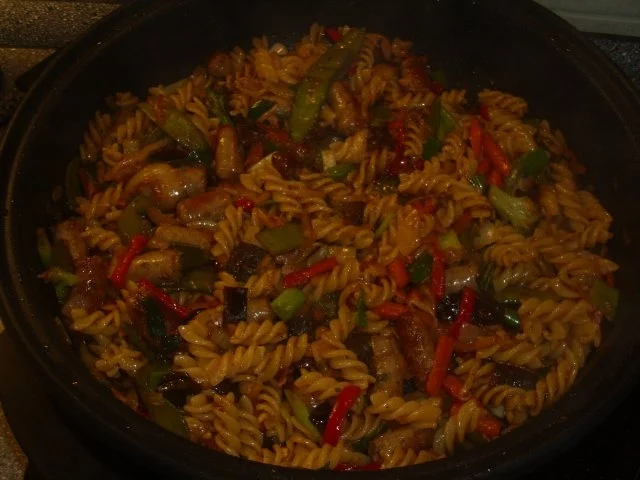 Nudel-Bratwurst-Pfanne mit Asia-Gemüse - Rezept - Bild Nr. 5