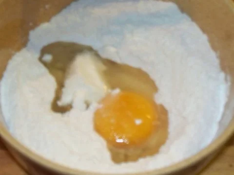 Speck-Zwiebel-Käsekuchen - Einzelportion - Rezept - Bild Nr. 2