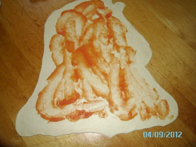 Calzone (mit Pilzen, Salami und Schinken) - Rezept - Bild Nr. 11