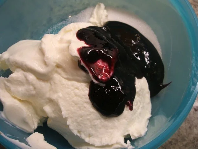 Backen: Kleine Quarktorte mit Apfel und Holunderbeeren - Rezept - Bild Nr. 7