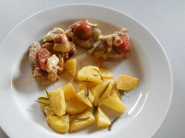Rezept: Schweinefilet überbacken mit Rosmarinkartoffeln Bild Nr. 8 Schweinefilet überbacken mit Rosmarinkartoffeln - Rezept - Bild Nr. 8