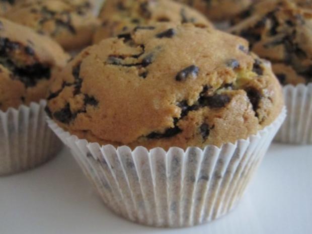 Muffins mit Schokostreuseln - Rezept mit Bild - kochbar.de