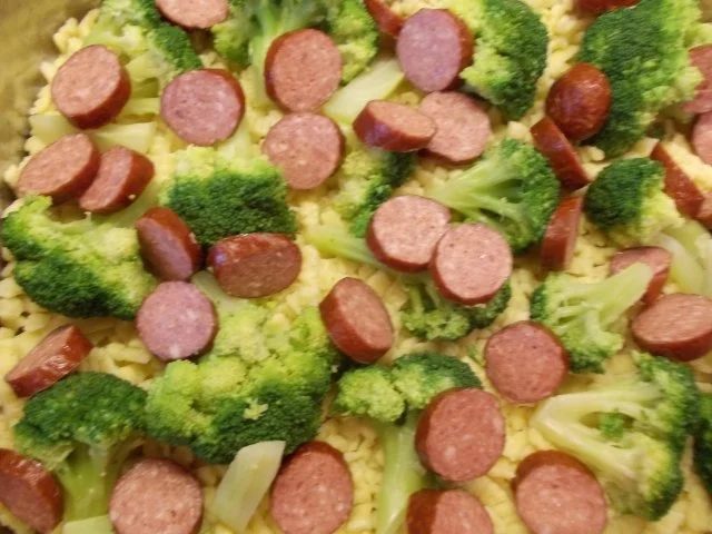 Rezept: Brokkoliauflauf mit Knepfle und Kabanossi Bild Nr. 9 Brokkoliauflauf mit Knepfle und Kabanossi - Rezept - Bild Nr. 9