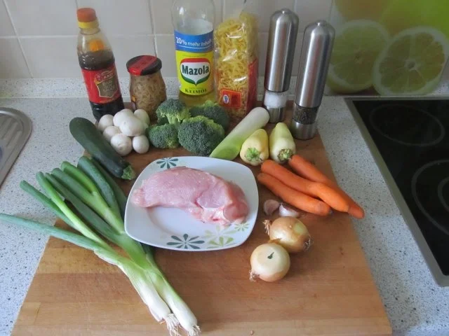 Rezept: Bandnudeln gebraten mit verschiedenen Gemüse Bild Nr. 2 Bandnudeln gebraten mit verschiedenen Gemüse - Rezept - Bild Nr. 2