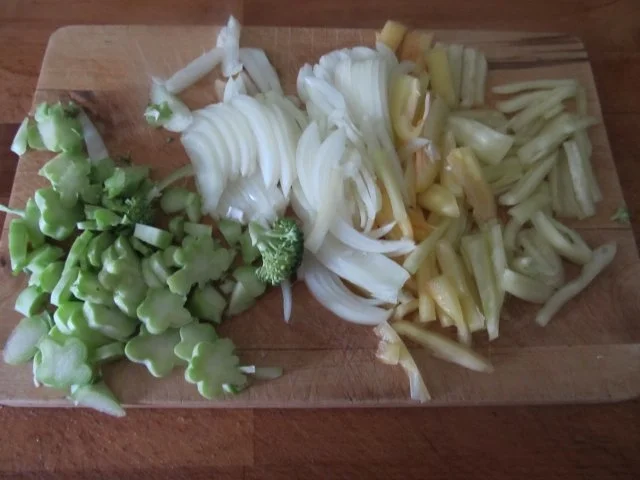 Rezept: Bandnudeln gebraten mit verschiedenen Gemüse Bild Nr. 5 Bandnudeln gebraten mit verschiedenen Gemüse - Rezept - Bild Nr. 5