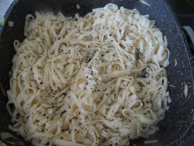 Rezept: Bandnudeln gebraten mit verschiedenen Gemüse Bild Nr. 11 Bandnudeln gebraten mit verschiedenen Gemüse - Rezept - Bild Nr. 11