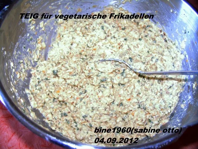 Rezept: VEGETARISCHE FRIKADELLEN Bild Nr. 3 VEGETARISCHE FRIKADELLEN - Rezept - Bild Nr. 3