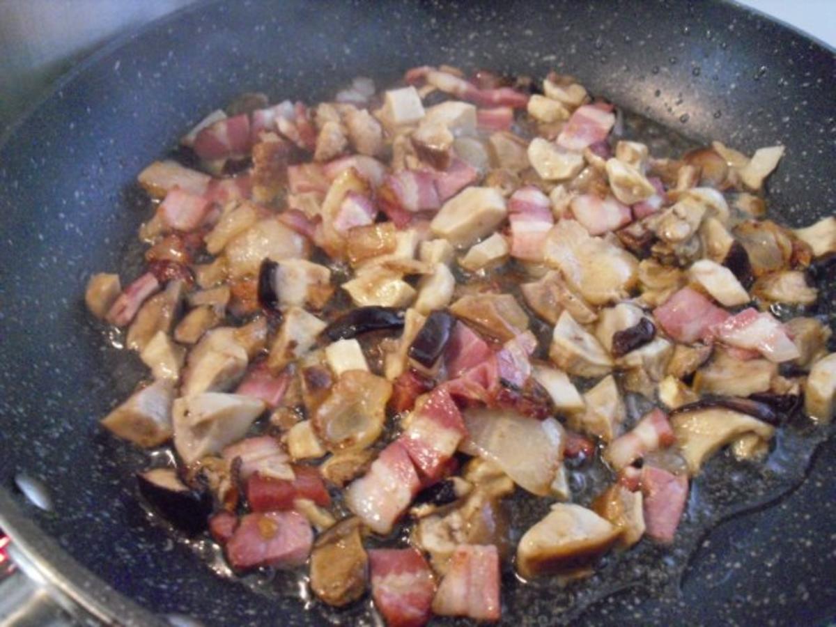 Gulasch mit Waldpilzen - Rezept - Bild Nr. 2