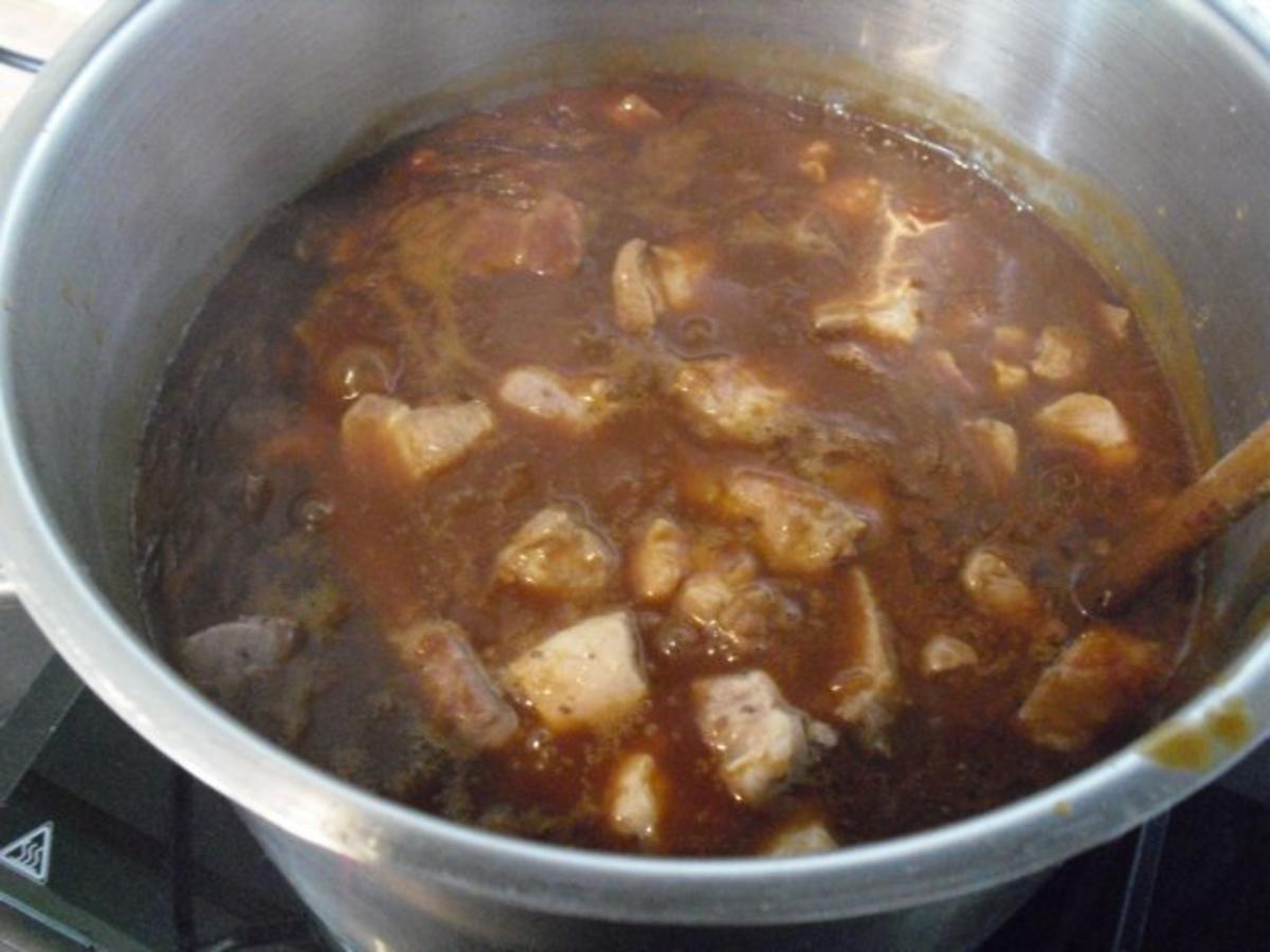 Gulasch mit Waldpilzen - Rezept - Bild Nr. 6