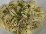 Rezept: Conchiglie mit Erbsen und Schinken Conchiglie mit Erbsen und Schinken - Rezept