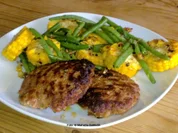 Fleischpflanzerl mit Mais-Bohnengemüse - Rezept