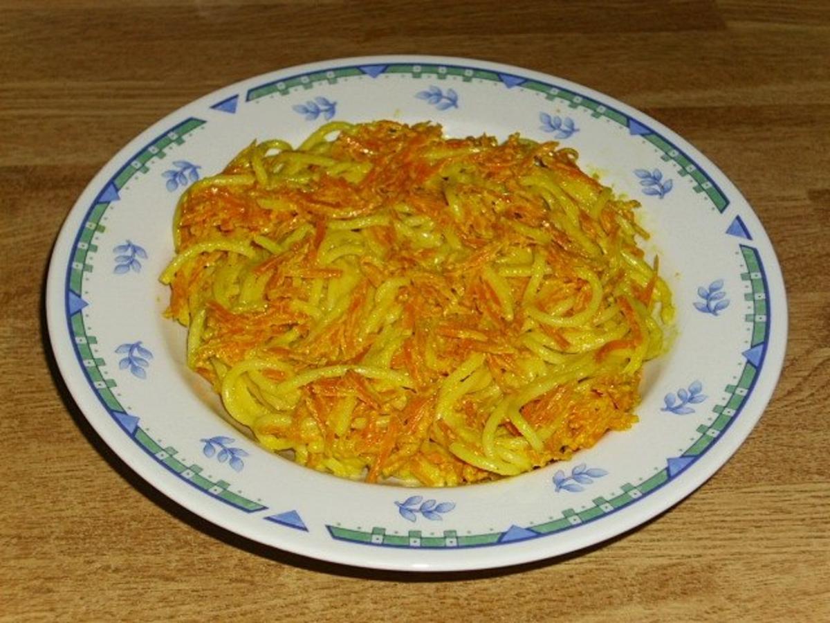Curry Spaghetti mit Möhren - Rezept
