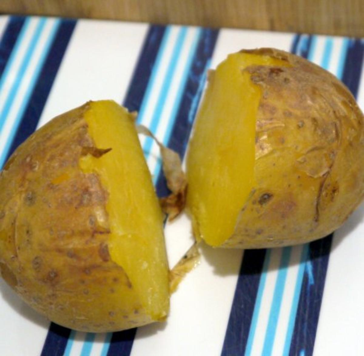 Spitzkohl mit würzigen Bouletten und Kartoffelpüree - Rezept - Bild Nr. 13