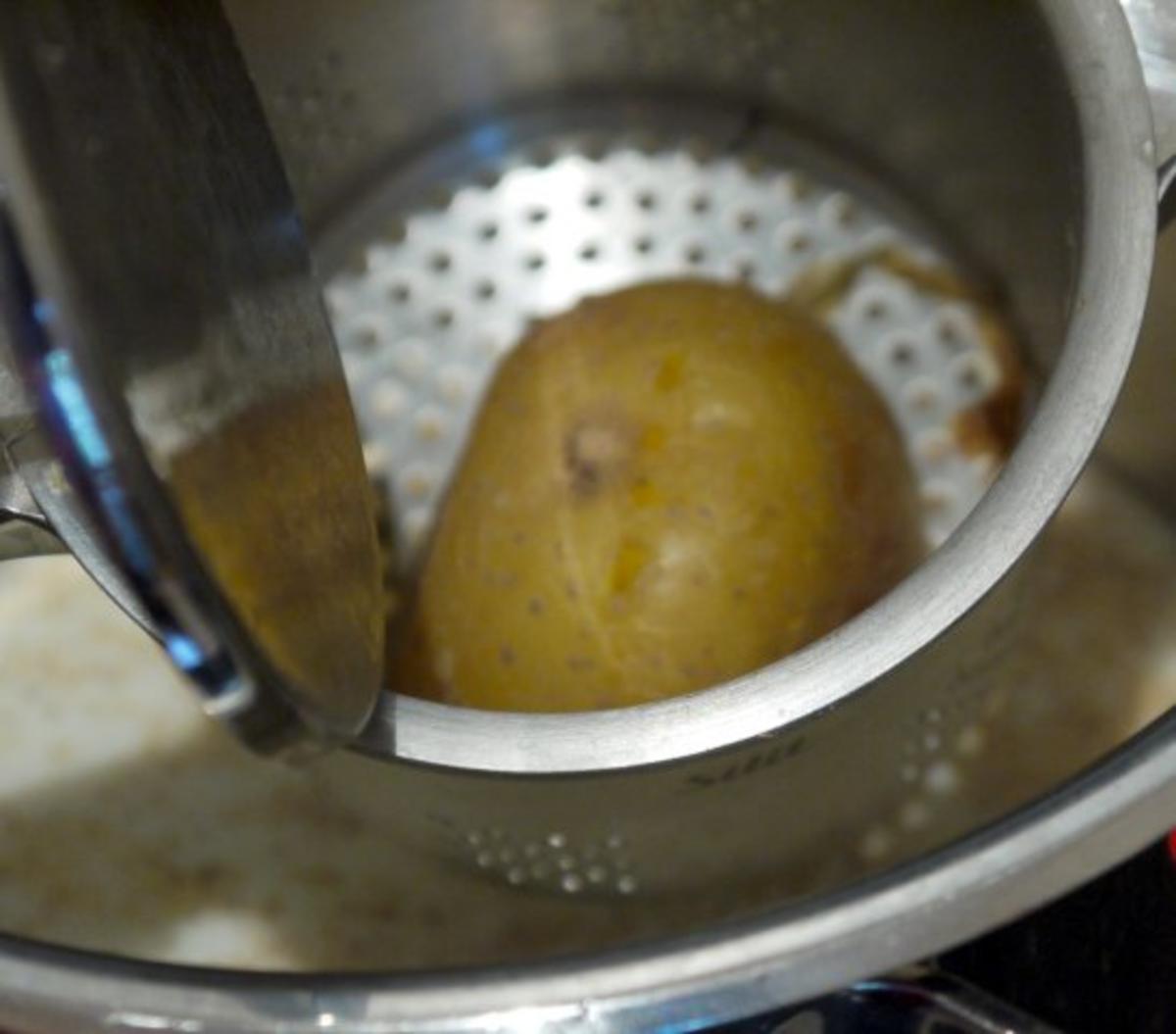 Spitzkohl mit würzigen Bouletten und Kartoffelpüree - Rezept - Bild Nr. 14