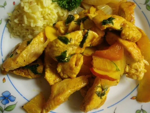 Curryhähnchenstreifen mit Nektarinen und Fenchel - Rezept