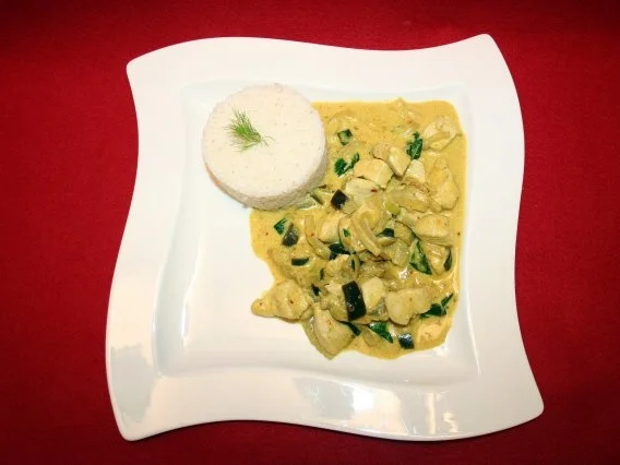 Hühnchencurry Mediterran - Rezept