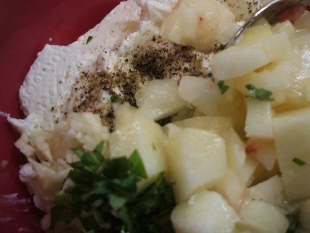 Rezept: Frischkäse: Knoblauch, Pfirsich und Basilikum Bild Nr. 3 Frischkäse: Knoblauch, Pfirsich und Basilikum - Rezept - Bild Nr. 3