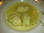 Kräutergrießnockerlsuppe - Rezept