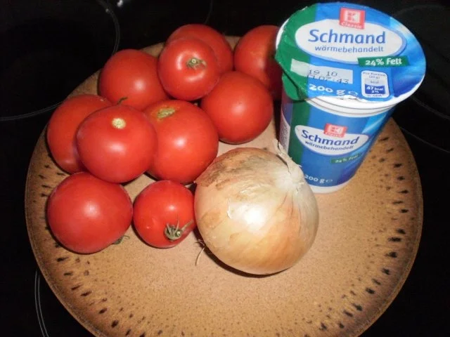 Rezept: "Mein" Tomatensalat Bild Nr. 2 "Mein" Tomatensalat - Rezept - Bild Nr. 2