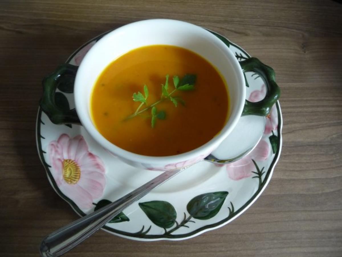 Bilder für Suppen & Eintöpfe : Kürbissuppe mit Kokosmilch - Rezept