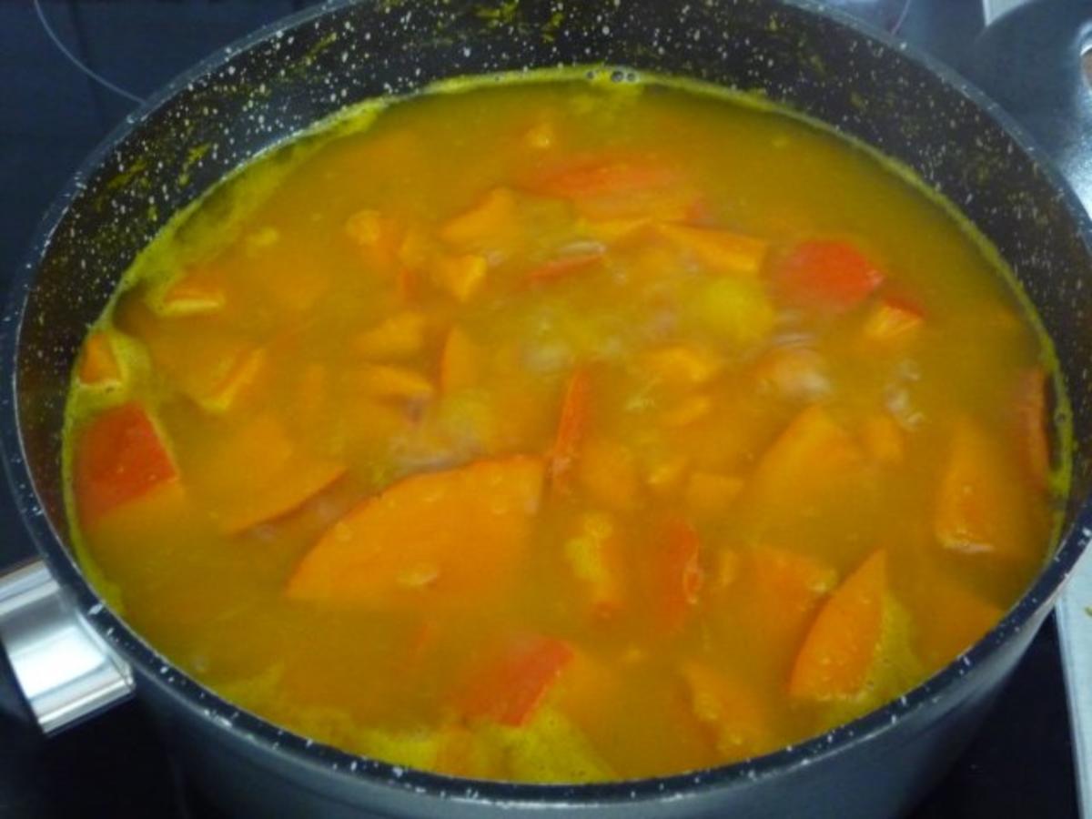 Suppen & Eintöpfe :  Kürbissuppe mit Kokosmilch - Rezept - Bild Nr. 5