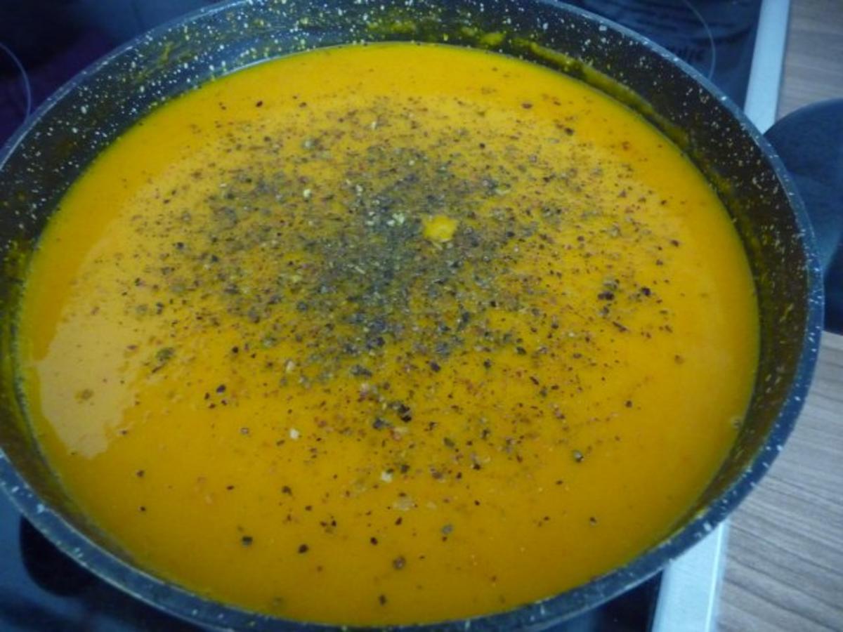 Suppen & Eintöpfe :  Kürbissuppe mit Kokosmilch - Rezept - Bild Nr. 8