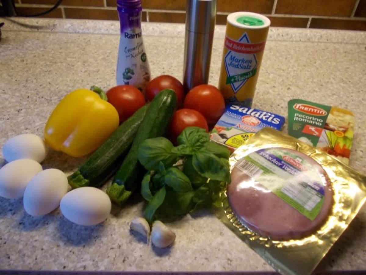 Zucchini-Paprika-Tomaten-Auflauf mit Schafskäse und Schinken - Rezept - Bild Nr. 2
