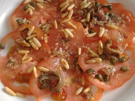 Carpacio von Ochsenherztomaten und Thunfischsteak - Rezept - Bild Nr. 3