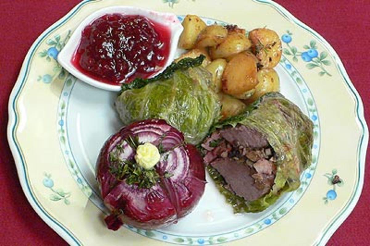 Bilder für Hasenfilet im Wirsingblatt Rezept