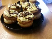 Rezept: Orangenmuffins gefüllt mit Vanillecreme Orangenmuffins gefüllt mit Vanillecreme - Rezept