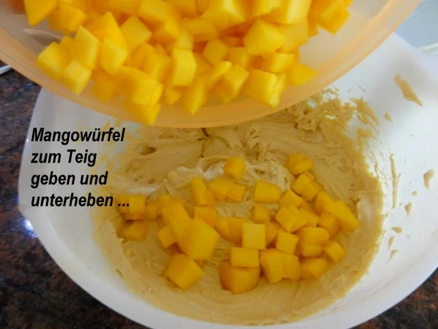 Rezept: Muffin: MANGOMUFFIN mit Mandelglasur Bild Nr. 5 Muffin: MANGOMUFFIN mit Mandelglasur - Rezept - Bild Nr. 5