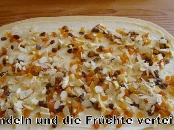 Hefeschnecke mit getrockneten Früchten - Rezept - Bild Nr. 9