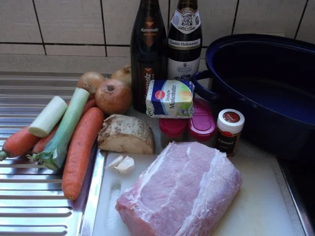 Rezept: Schweinebraten in Biersoße Bild Nr. 2 Schweinebraten in Biersoße - Rezept - Bild Nr. 2