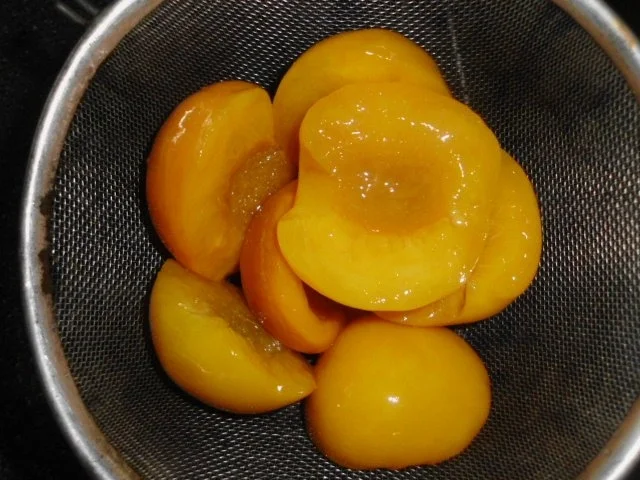 Vanille-Quark Törtchen mit Pfirsichen und Schokolade - Rezept - Bild Nr. 13