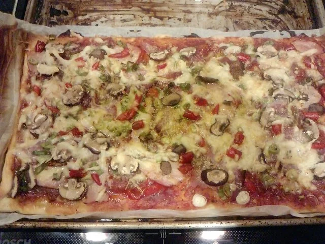 3 Länder-Pizza --- Pizza mit dem Besten aus BaWü, Hessen und Italien - Rezept - Bild Nr. 6