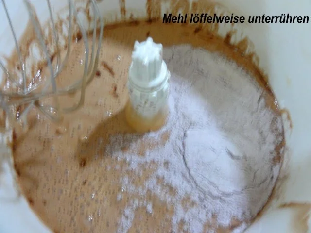 Muffin:   SCHOKOLADE-KIRSCH mit einem Hauch Chilli - Rezept - Bild Nr. 6