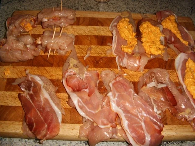 Rezept: Geflügelröllchen Bild Nr. 8 Geflügelröllchen - Rezept - Bild Nr. 8