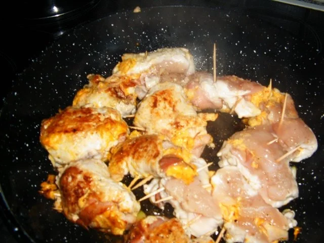 Rezept: Geflügelröllchen Bild Nr. 9 Geflügelröllchen - Rezept - Bild Nr. 9